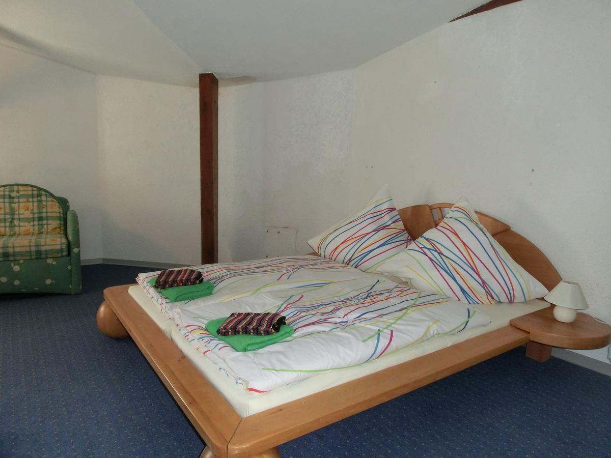 Domane Neu Gaarz Hostel Номер фото