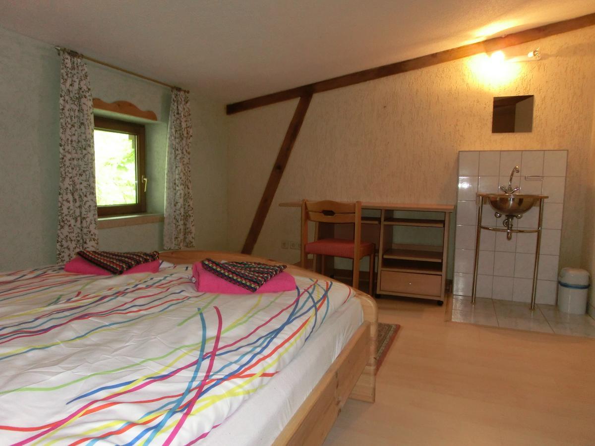 Domane Neu Gaarz Hostel Номер фото