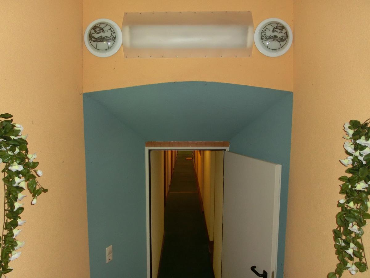 Domane Neu Gaarz Hostel Экстерьер фото
